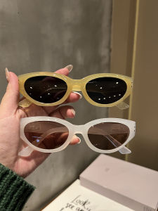 แว่นกันแดดทรงกลมสไตล์ย้อนยุคสำหรับผู้หญิงในช่วงฤดูร้อน แว่นกันแดดทรงกลมเล็กแบบหนาบาง แว่นกันแดดกันแสง UV สำหรับผู้ชายและผู้หญิง