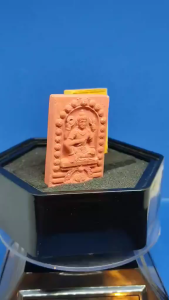 Wealth/Fortune Phra Buddha Jatukam Ramathep Amulet Set(One set 2 pcswith OriTemple Box) 非常精美特别熱门版本不同色彩经粉天神泽度金(富裕拾到金天神)(泽度金是主管金钱，人势的天神))佛牌套装（一套有2尊佛牌)经四次在不同于寺庙法会多位高参于大法会念经加持请参阅附件资料背面有大地女神水龙拉虎天神神鹰非常值得佩戴或当收藏品大法師阿赞坤潘念经附原庙原装佛牌盒