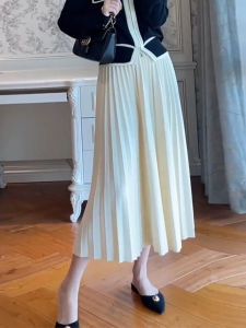 Elegant A-line Pleated Skirt
