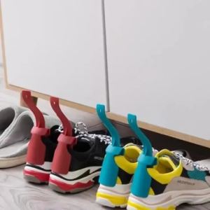 1pcs Shoe Aid Lazy Shoes Helper Shoe Horn Shoe Lifting Helper Plastic Shoehorn Fits All Shoes