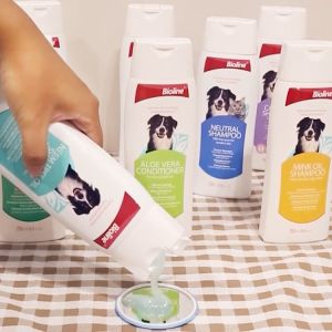 แชมพูอาบน้ำสูตรน้ำมันหอมสะเดา ลดกลิ่นตัว 250ml Bioline Neemtree Oil (B2009)