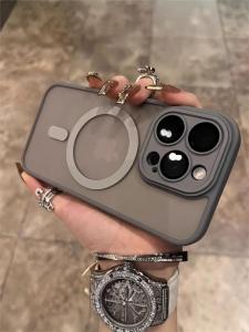 เคส Iphone สีเทาไทเทเนียมด้านการชาร์จแบบแม่เหล็กใช้งานได้กับ Apple 16 Pro Max ใหม่ เรียบง่าย 14 ความรู้สึกระดับพรีเมียม 13 ฝาครอบป้องกันฟิล์มเลนส์เต็มรูปแบบสําหรับผู้ชายและผู้หญิง