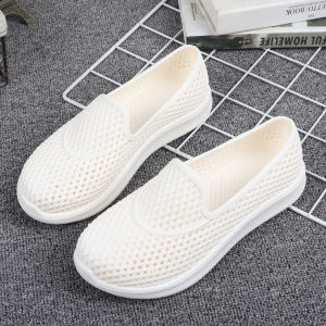 Giày Đế Bằng Đục Lỗ Thoáng Khí Mùa Hè Cho Nữ Giày Đế Bằng Chống Trượt Cho Bà Mẹ Trung Niên Và Cao Tuổi Giày Y Tá Màu Trắng