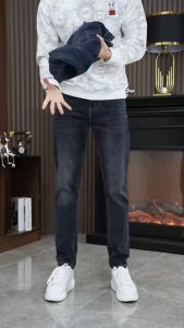 Celana Panjang Slim Fit Pria Terbaru: Celana Skinny & Jeans Stretch