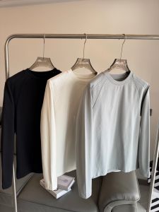 Lightweight Functional Style Laser Punched Shoulder Long Sleeve Mens T-Shirt Breathable Moisture Wicking Sporty Casual Wear