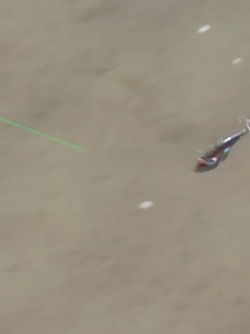 1 buah Umpan Pancing Getaran Logam Mata 3D 5g Umpan Getaran Tenggelam Buatan untuk Memancing Ikan Bass Pike Perch