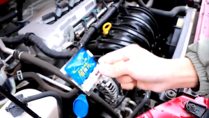 Viên Sủi Tẩy Rửa Kính Xe Ô Tô Hòa Tan Nhanh Chóng Với Nước 1 Viên Dùng Cho 4L Nước