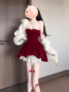 CHANGTONG | ชุดเดรสวันเกิดหรูหรา กำมะหยี่สีแดง แบบไหล่ตก