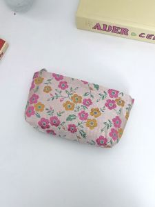 Adorable Flower Cotton Medium Portable Makeup Bag High Aesthetic Value Large Capacity Womens Cosmetic Storage Bag