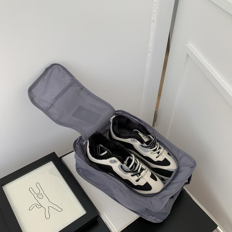 Waterproof Folding Shoe Pouch, High Capacity Portable Travel Shoe Organizer Bag
_voghion.com