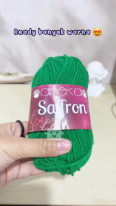 Benang Rajut Saffron Polyester 5 Ply ROLL 50 Gram Premium Quality Crochet Knitting Yarn Sangat Lembut Halus Nyaman Kuat Tidak Mudah Kusut Warna warni Cerah Cantik Merajut Sulam Menyulam Baju Sweater Topi Sepatu Bayi Murah Bagus Shopping Arena Malang