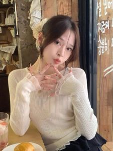 เสื้อถักคอตุ๊กตาลูกไม้สไตล์ฤดูใบไม้ร่วงและฤดูหนาวสำหรับผู้หญิง เสื้อชั้นในแบบสวมหัวแขนยาวทรงเข้ารูป ความหนาปกติ