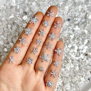 30PCS Multiple Style Delicate Alloy Snowflake Nail Charms Creative Light Luxury Gold Silver Snowflake Nail Art Decorations DIY