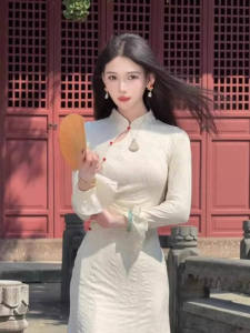 New Chinese Style Renovated Cheongsam Womens Early Autumn 2025 New High-End Knitted Waist-Cinching Wedding Dress Dress