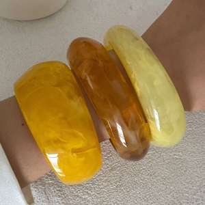 Ingemark Y2K Boho Yellow Resin Acrylic Bangles for Women New Trend Vintage Geometric Irregular Bracelets Daily Party Jewelry
