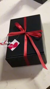 ชุดของขวัญ ถูกต้อง ตามภาพ มีแบบให้เลือก แบบให้ชายและหญิง โฆษณาคุณภาพที่สะดวก อ่านรายละเอียดก่อนสั่ง