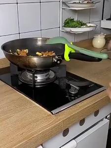 1PC Silicone Thìa Đũa Giá Đỡ Di Động Chống Tràn Nắp Nồi Kẹp Thìa Giá Đỡ Thân Thiện Với Môi Trường Nhà Bếp Đa Năng Thìa Đũa Chân Đế