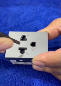 AVA เต้ารับ ปลั๊กไฟ 3 เต้าคู่ มาตรฐาน มอก. พร้อม Safety Shutter กันมือแหย่ และประกัน 2 ปี (1ชิ้น / ออเดอร์)