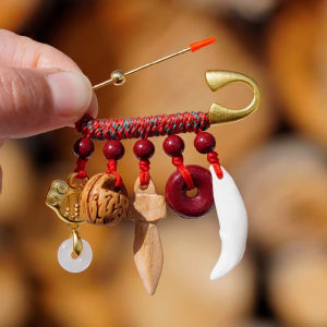 Pudao Mountain Pineapple Basket Safety Wooden Pin Mommy Baby Outing Safety Charm Pendant Fashionable Ethnic Style Brooch