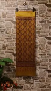 196.ผ้าฝ้าย ผ้าทอทั้งผืน ลายมัดหมี่กาบไหม สีเหลืองทอง