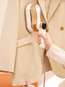 เครื่องนึ่งผ้าแบบพกพา 1200 วัตต์เครื่องทำความร้อนแบบใช้มือถือขนาดเล็กสำหรับเสื้อผ้าเดินทางเตารีดแบบพกพาสำหรับเสื้อผ้า