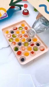 YTL แม่พิมพ์ทำน้ำแข็ง 33ช่อง ถาดทำน้ำแข็ง ที่ทำน้ำแข็ง ถาดทำน้ำแข็งพลาสติกพร้อมฝาปิด บล็อคแม่พิมพ์น้ำแข็งก้อนกลม ขนาดใหญ่