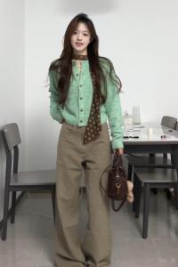 Áo Len Cardigan Dệt Kim Màu Xanh Lá Cây Ôm Vừa Vặn Phong Cách Hàn Quốc Cho Nữ Mùa Thu 2025 Áo Khoác Ngoài Áo Len Cổ Tròn Dài Tay