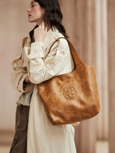 Star-endorsed Brown Leather Tote Workbag Large Capacity
