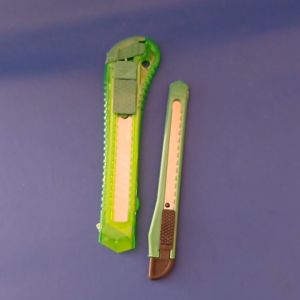 Cutter Renceng Isi 12Pcs Termurah