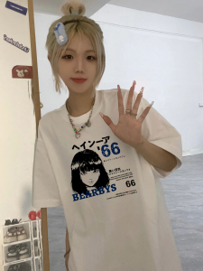 Kaos Wanita Lengan Pendek 2025 - Gaya Amerika Streetwear Oversize Bahan Katun Tebal Premium [Sablon Korea-Jepang + Desain Eksklusif Untuk Petite] Nyaman & Manis Kaos Korea Untuk Kampus Lingkar Leher Bulat Efek Langsing Bahan Katun Adem [Gratis Ongkir]