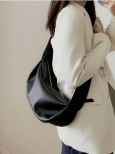 Cloud Underarm Bag Womens Shoulder Crossbody Bag Leather Moon Tooth Dumpling Bag Fashionable Soft Handle Summer New Style