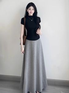 XIAOQIAOJIA | เสื้อยืดคอกลมแขนสั้นทรงสลิมฟิตสำหรับผู้หญิงในช่วงฤดูร้อน สีดำ ทรงเข้ารูป เสื้อเชิ้ตแขนสั้นลำลอง ทรงเข้ารูป แขนสั้น คอกลม ทรงเข้ารูป