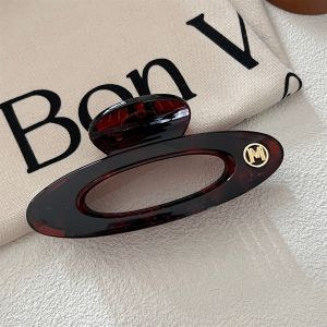 กิ๊บติดผมทรงสี่เหลี่ยมรีสีดำสุดหรูหรา ขนาดใหญ่ สไตล์ใหม่ 2025 กิ๊บติดผมสุดเก๋ ดีไซน์เรขาคณิต สไตล์ INS สำหรับผู้หญิง