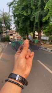 Kacamata Lensa Photocromic Minus Frame Besi Titanium Terbaru Wanita Pria