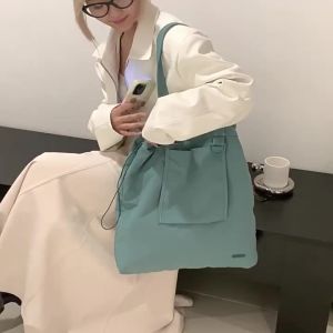 กระเป๋าโท้ทแบบพับได้สไตล์ชิวๆสำหรับผู้หญิงกระเป๋าเชือกรูดขนาดใหญ่สีทึบกันน้ำกันน้ำกระเป๋าสะพายผ้าอ๊อกฟอร์ดสำหรับเดินทาง