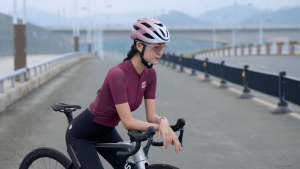 ROCKBROS Aerodynamic Cycling Helmet Integrated Ultralight Road Bicycle Helmet Breathable Shockproof MTB Safety Helmet（M：54-58cm L:58-62cm）