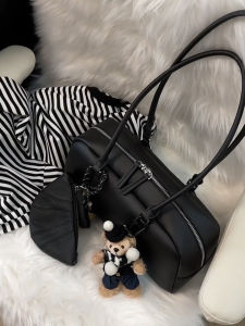 Large Capacity Genuine Leather Tote Bag Womens 2025 New Fashion Commuting Handheld Single Shoulder Bowling Boston Bag