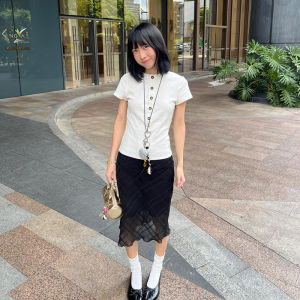 กระโปรงทรงเอผ้าชิ้นเดียวลายสก็อตเอวต่ำสำหรับผู้หญิง ฤดูร้อนปี 2025 กระโปรงทรงตรงสีดำ สไตล์วินเทจ ทรง H ความยาวปานกลาง