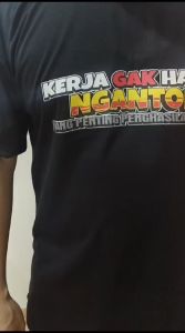 BAJU KAOS DISTRO KERJA GAK HARUS NGANTOR