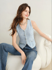 BADINA | Elegant Color Contrast Border Knit Sleeveless Vest New Design