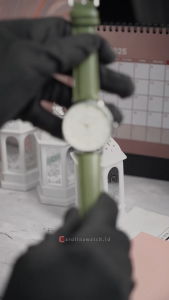 Jam Tangan Pria Casio Simple MTP-VT03L-7B Beige Dial Green Leather Band