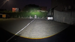 Proyektor VOXX LED Ultra 8K BiLED 3.0 Inch 62W Blue Lens Flat Cut-Off & Ultra Wide Lens