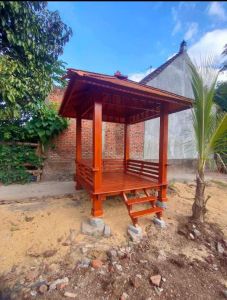 gazebo kayu jati Jepara ukuran 2 meter