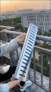 รางน้ําสแตนเลส ท่อระบายน้ํารูปตัวยู ท่อระบายน้ําเรซิน สแตนเลส การบําบัดแบบขัดเงา การระบายน้ําแบบกริดแถวเดียวและสองแถว