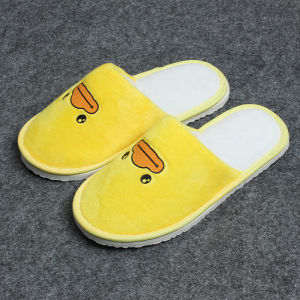 รองเท้าแตะเด็กแบบใช้แล้วทิ้งกันลื่นพิเศษสำหรับโรงแรมและบ้านพักฤดูร้อน รองเท้าแตะแบบสวมสำหรับเด็ก สไตล์การ์ตูนน่ารัก