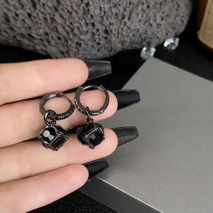 Black Rhinestone Ball Ear Button Earrings Cold Wind Niche Style Design Earrings 2023 New Arrival Best Selling Fancy Fashion