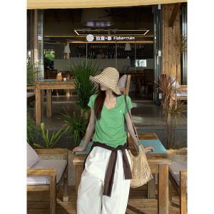 Green V-Neck Fitting T-Shirt