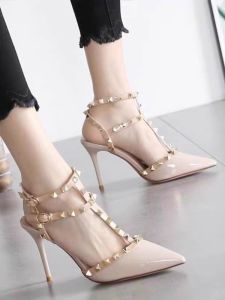 Giày Cao Gót Đế Mỏng Đinh Tán Giày Bệt Mũi Nhọn Đa Năng Cho Nữ Giày Cao Gót Đế Bằng Khóa Một Từ Giày Cao Gót Đế Cao Mùa Hè