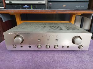 Ampli Marantz PM-4400 còn đẹp như hình nguyên zin.