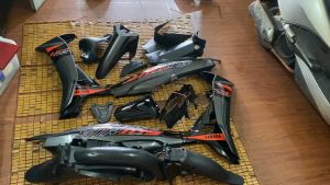 Bộ vỏ nhựa xe máy Sirius hàng Việt Nam loại 1 màu Xám Đen